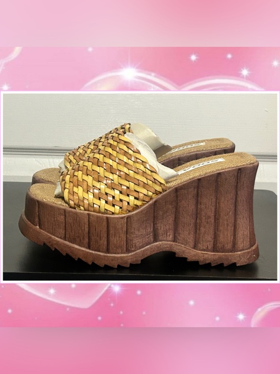 Soda Shoes - Vintage 90s y2k Chunky Wooden Platforms